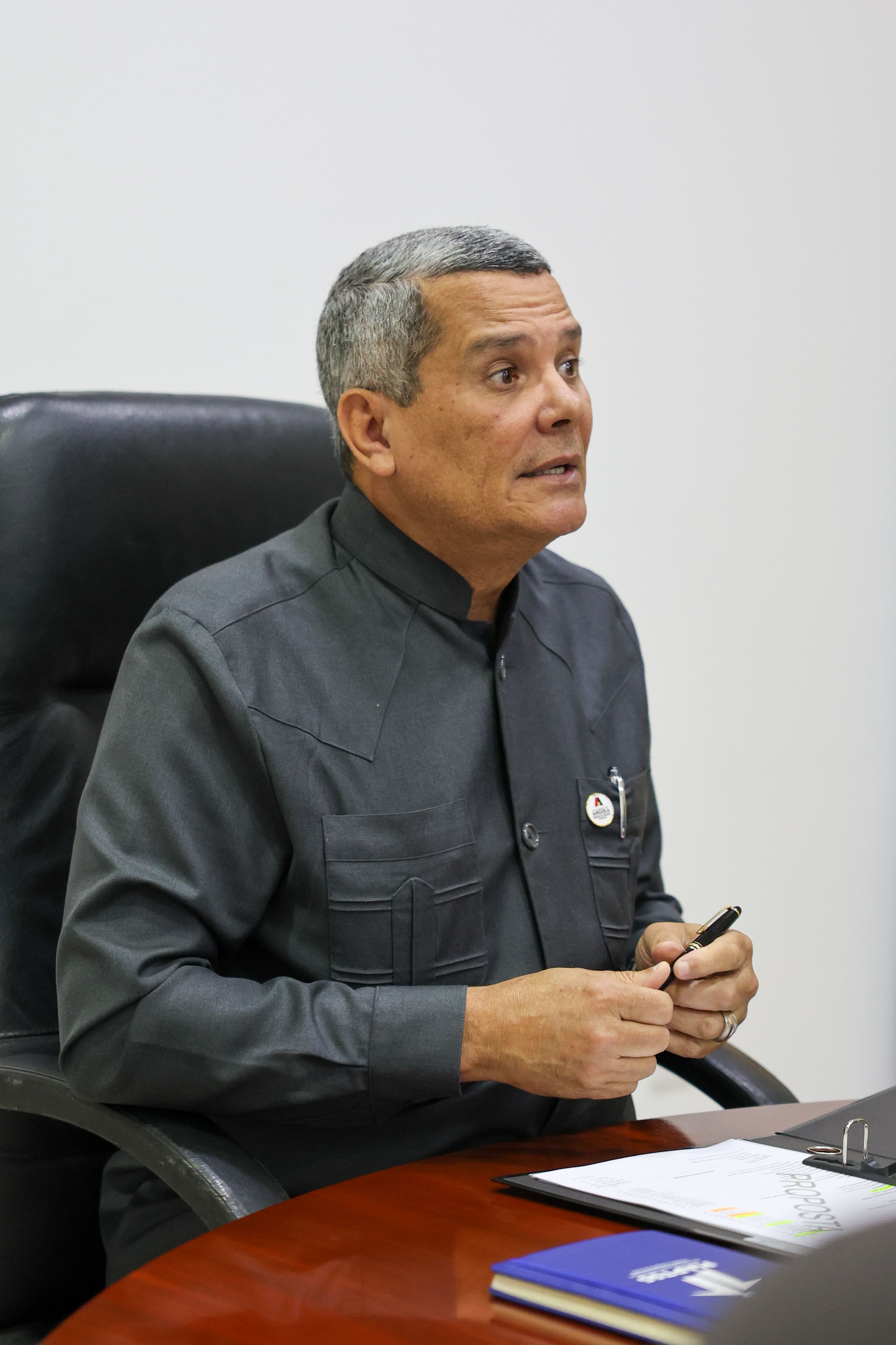 <br />
<b>Notice</b>:  Undefined index: title in <b>/home/gov/public_html/portais-governo-producao/themes/portalweb/galeria-itens.php</b> on line <b>148</b><br />

