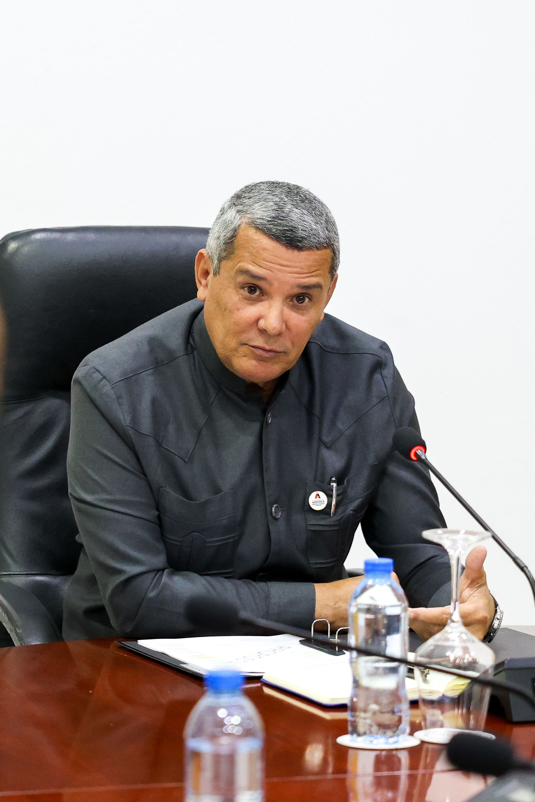 <br />
<b>Notice</b>:  Undefined index: title in <b>/home/gov/public_html/portais-governo-producao/themes/portalweb/galeria-itens.php</b> on line <b>148</b><br />
