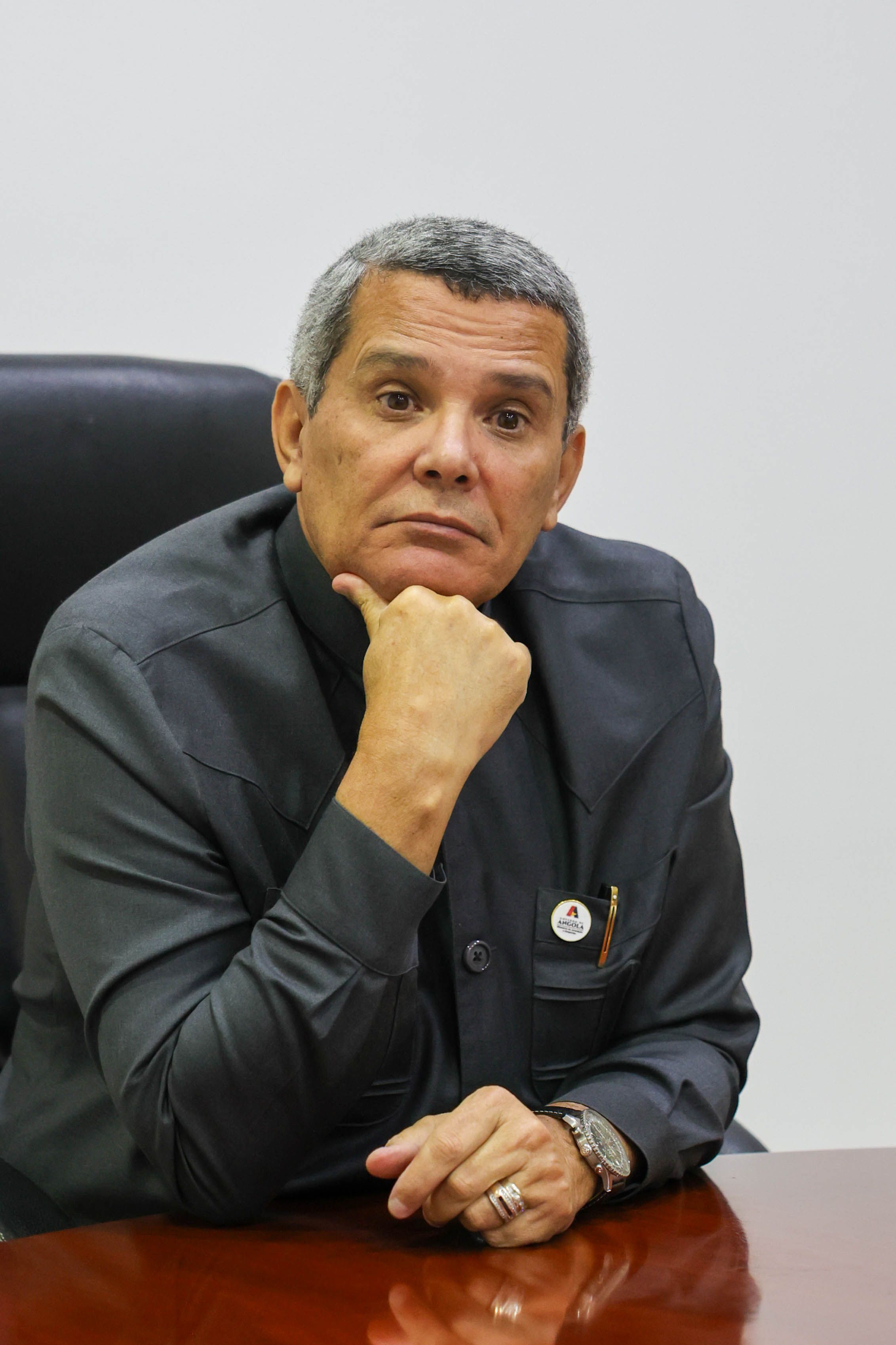 <br />
<b>Notice</b>:  Undefined index: title in <b>/home/gov/public_html/portais-governo-producao/themes/portalweb/galeria-itens.php</b> on line <b>148</b><br />
