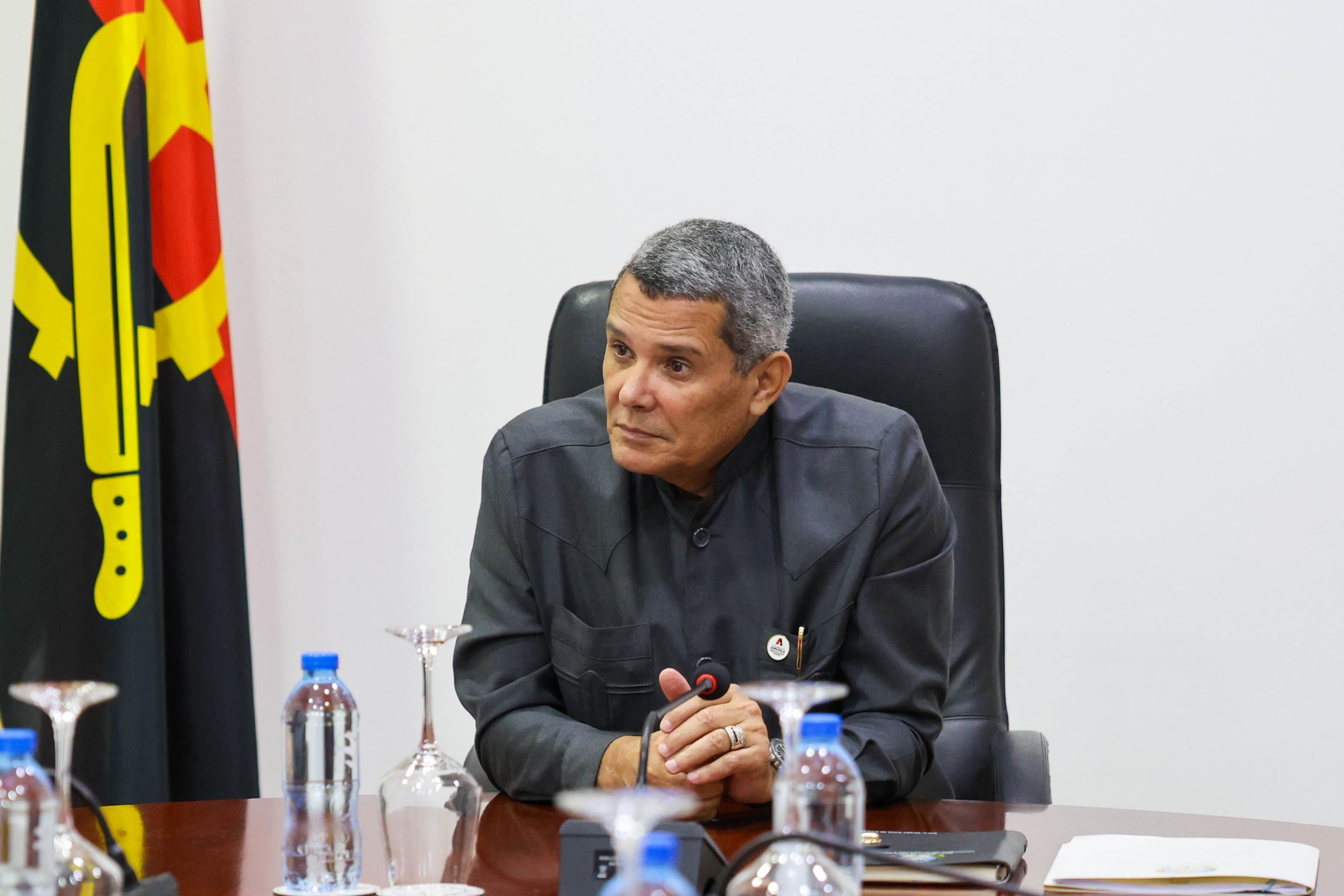 <br />
<b>Notice</b>:  Undefined index: title in <b>/home/gov/public_html/portais-governo-producao/themes/portalweb/galeria-itens.php</b> on line <b>148</b><br />
