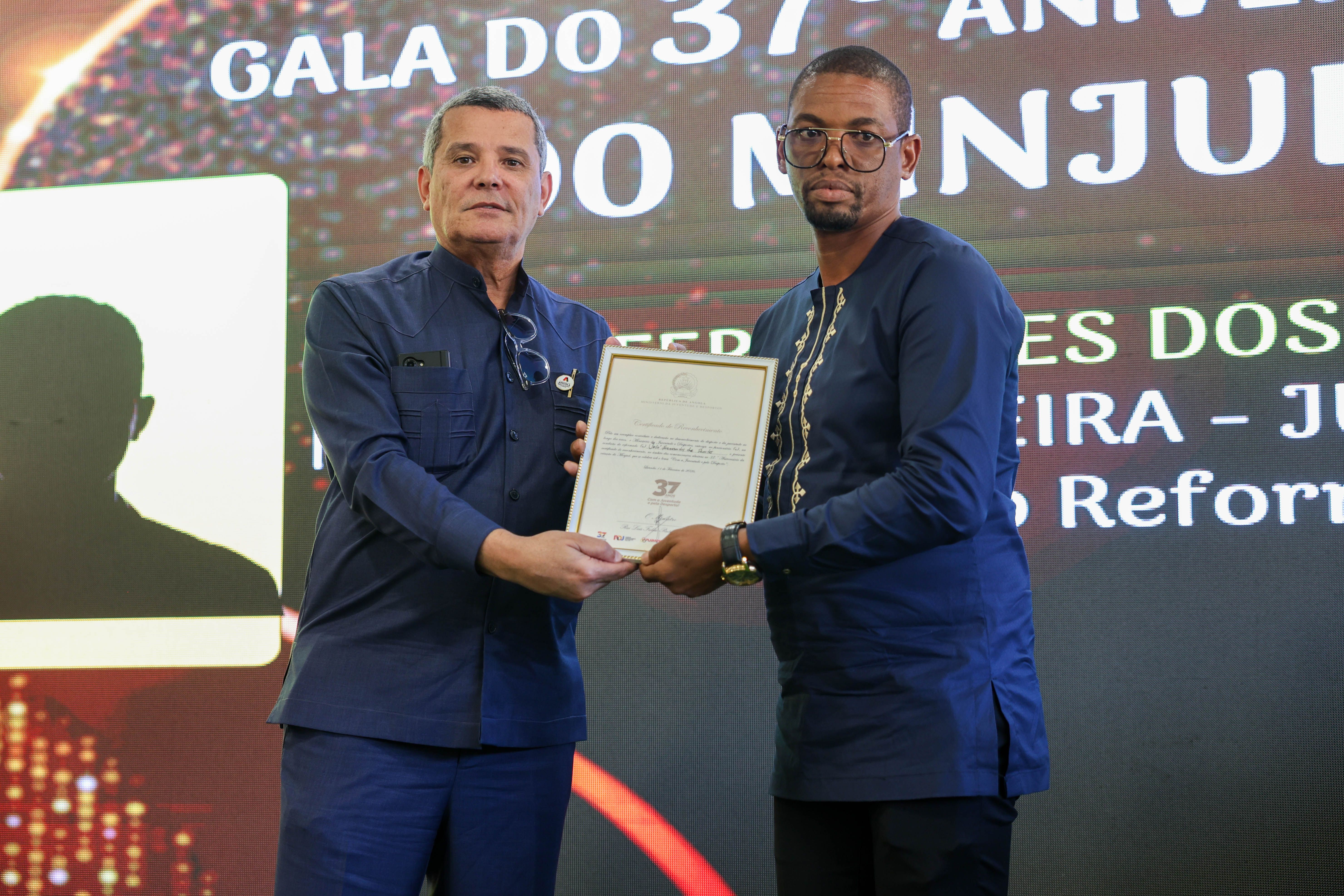 <br />
<b>Notice</b>:  Undefined index: title in <b>/home/gov/public_html/portais-governo-producao/themes/portalweb/galeria-itens.php</b> on line <b>148</b><br />
