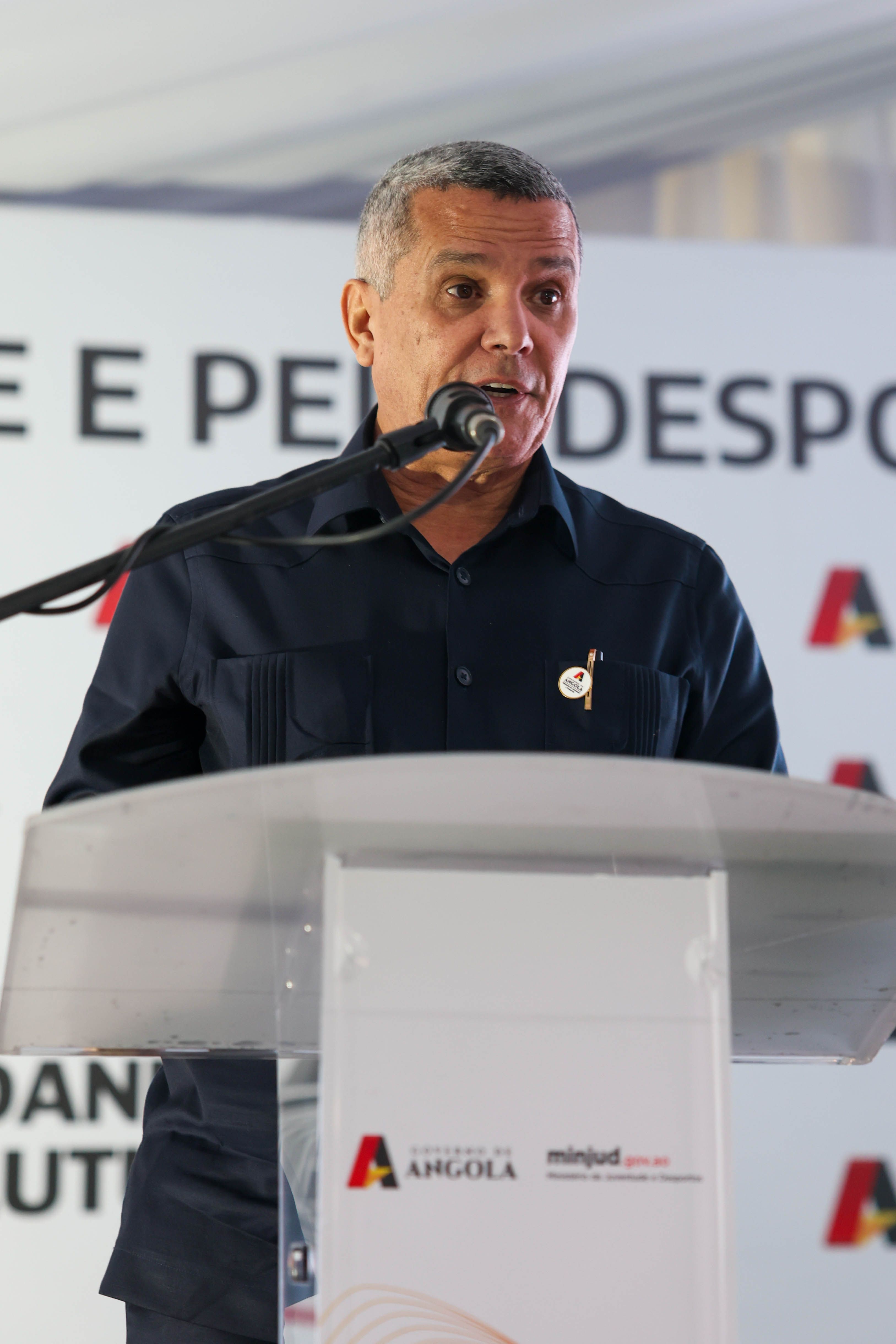 <br />
<b>Notice</b>:  Undefined index: title in <b>/home/gov/public_html/portais-governo-producao/themes/portalweb/galeria-itens.php</b> on line <b>148</b><br />

