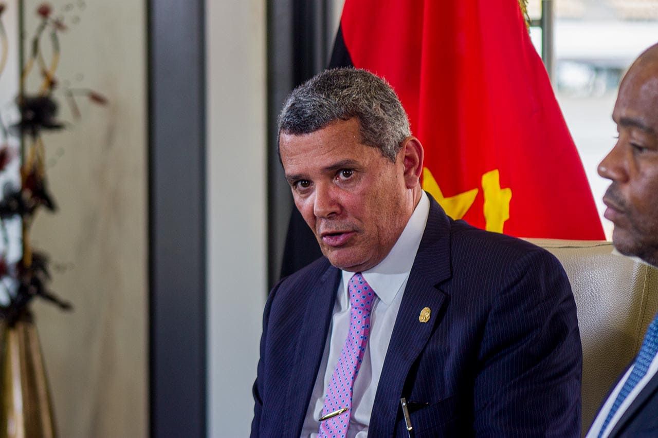 <br />
<b>Notice</b>:  Undefined index: title in <b>/home/gov/public_html/portais-governo-producao/themes/portalweb/galeria-itens.php</b> on line <b>148</b><br />
