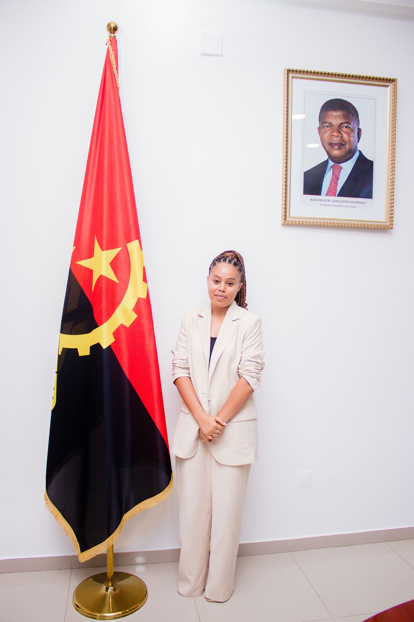 <br />
<b>Notice</b>:  Undefined index: title in <b>/home/gov/public_html/portais-governo-producao/themes/portalweb/galeria-itens.php</b> on line <b>148</b><br />
