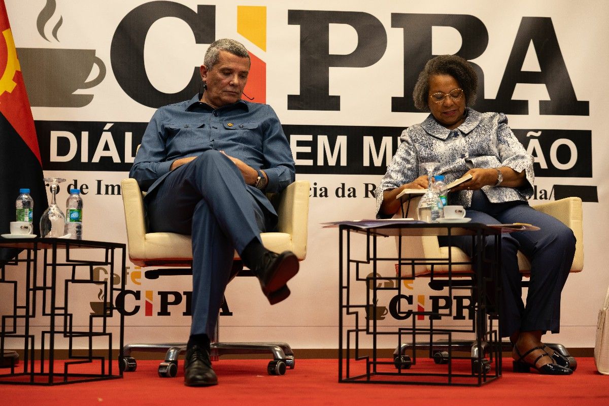 <br />
<b>Notice</b>:  Undefined index: title in <b>/home/gov/public_html/portais-governo-producao/themes/portalweb/galeria-itens.php</b> on line <b>148</b><br />

