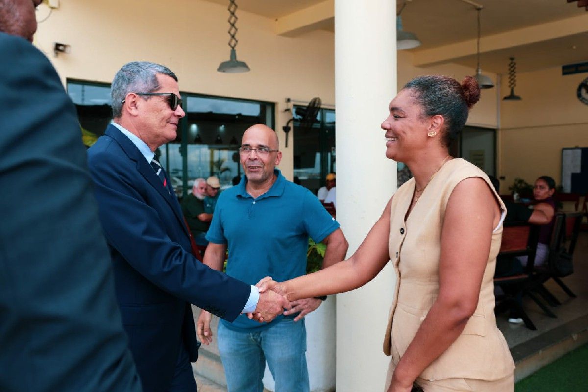 <br />
<b>Notice</b>:  Undefined index: title in <b>/home/gov/public_html/portais-governo-producao/themes/portalweb/galeria-itens.php</b> on line <b>148</b><br />
