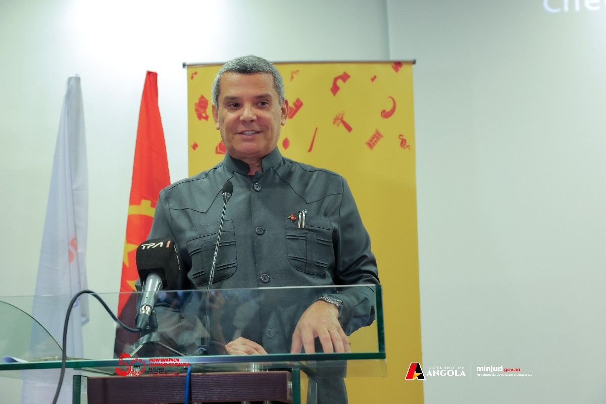 <br />
<b>Notice</b>:  Undefined index: title in <b>/home/gov/public_html/portais-governo-producao/themes/portalweb/galeria-itens.php</b> on line <b>148</b><br />
