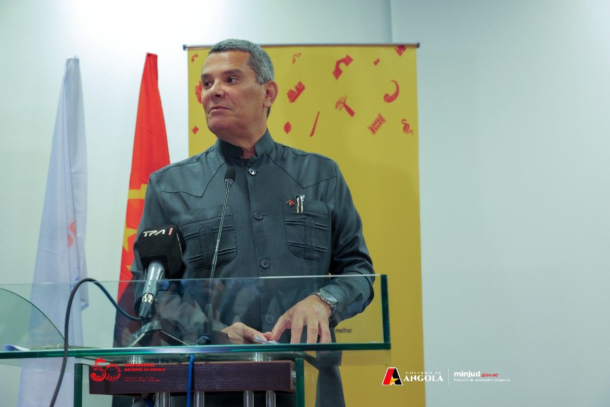 <br />
<b>Notice</b>:  Undefined index: title in <b>/home/gov/public_html/portais-governo-producao/themes/portalweb/galeria-itens.php</b> on line <b>148</b><br />
