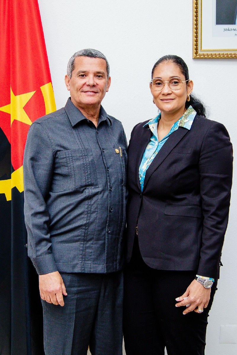 <br />
<b>Notice</b>:  Undefined index: title in <b>/home/gov/public_html/portais-governo-producao/themes/portalweb/galeria-itens.php</b> on line <b>148</b><br />
