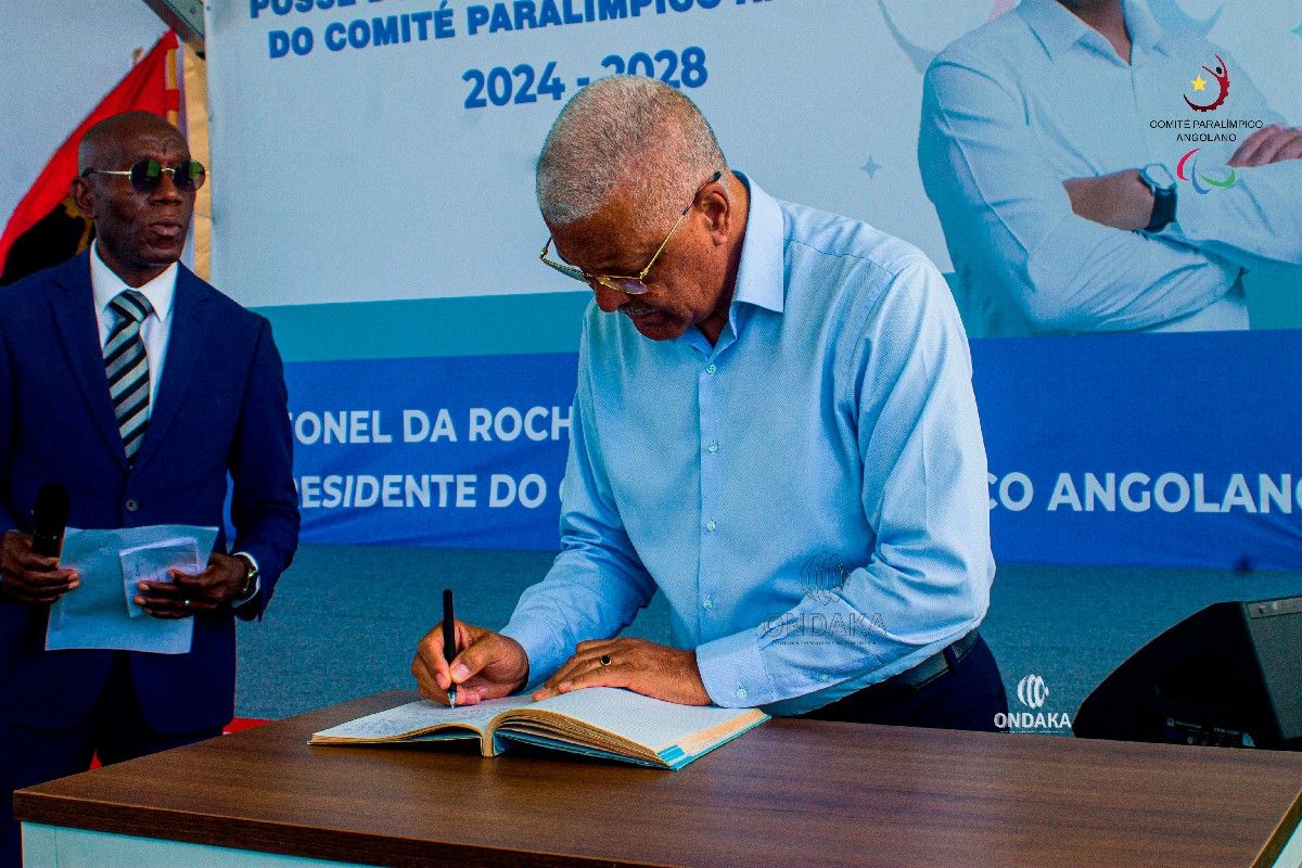 <br />
<b>Notice</b>:  Undefined index: title in <b>/home/gov/public_html/portais-governo-producao/themes/portalweb/galeria-itens.php</b> on line <b>148</b><br />
